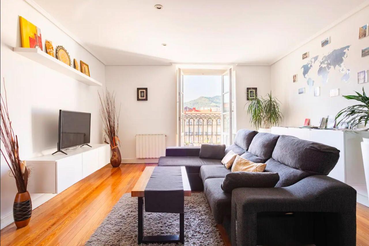Plaza Nueva Habitaciones Bilbao Exteriör bild