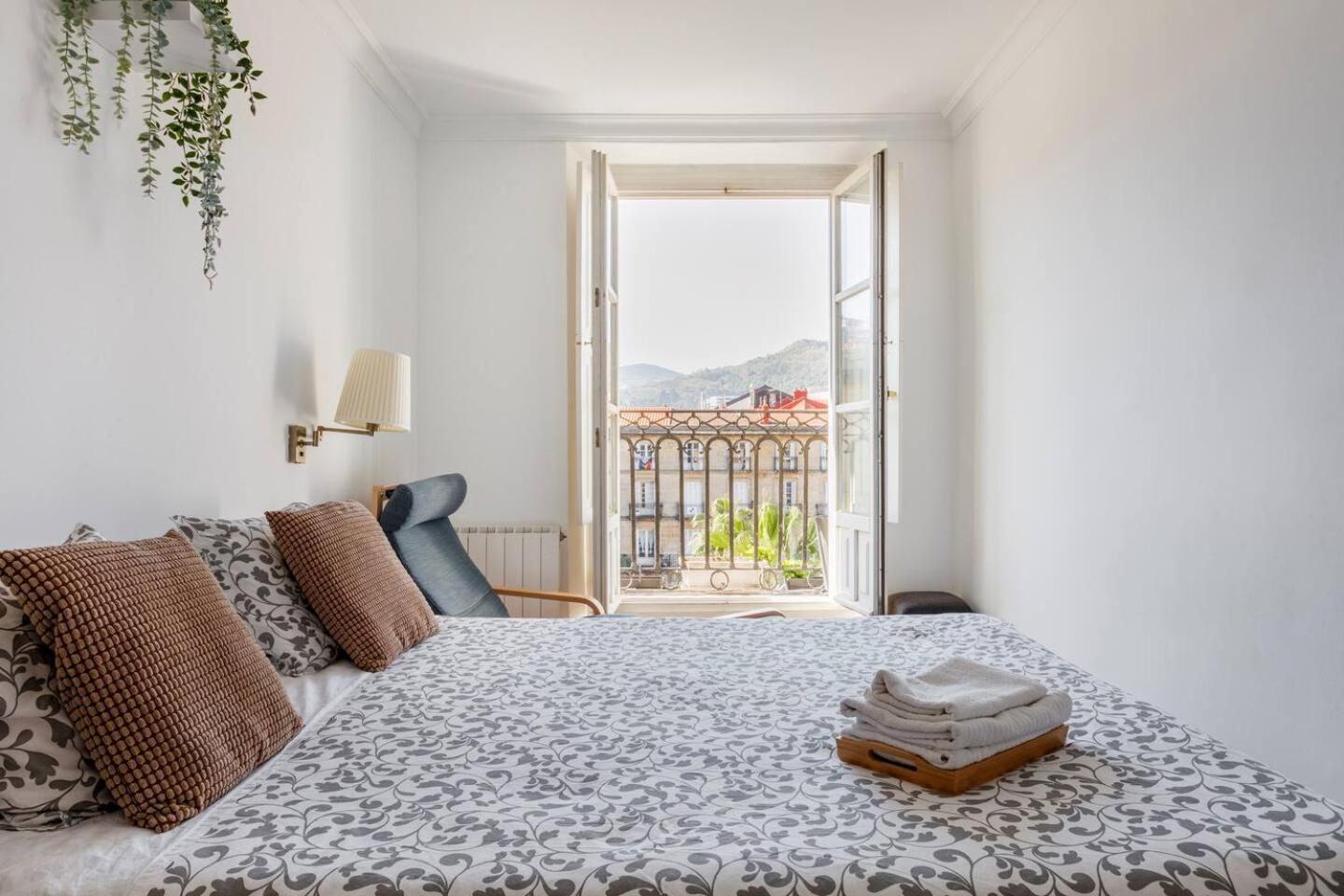 Plaza Nueva Habitaciones Bilbao Rum bild